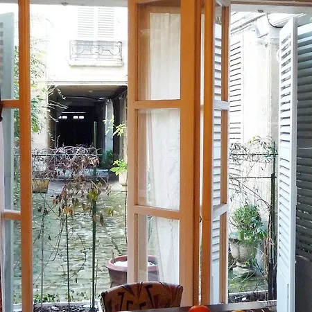 Ferdinand Duval Sympa Apartment